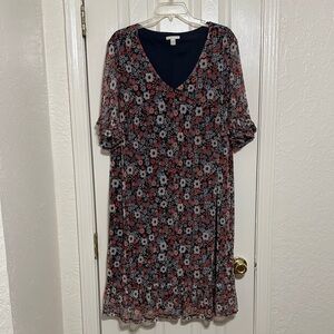 Women's Floral V-Neck Midi Dress in Navy and Red